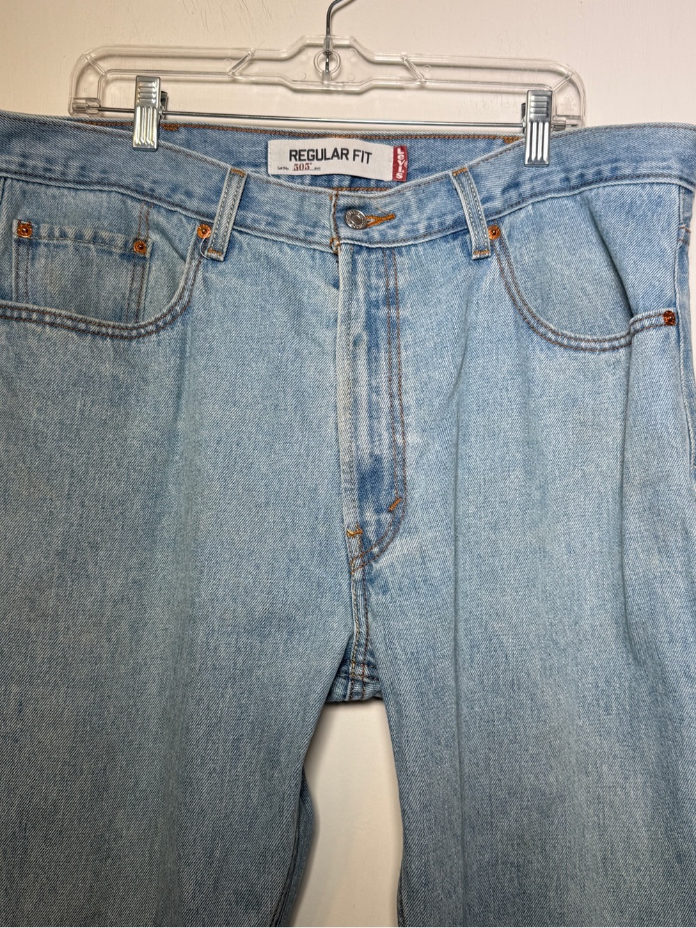 Levi's 505 Regular Fit 38x32 Light Blue Men’s Jeans - Picture 2 of 8